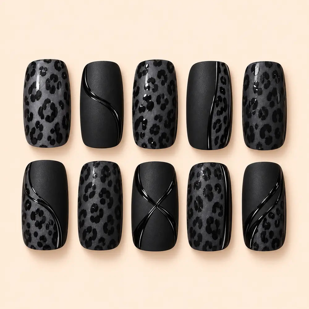 Black Leopard Wave 3D Press On Nails — image 1